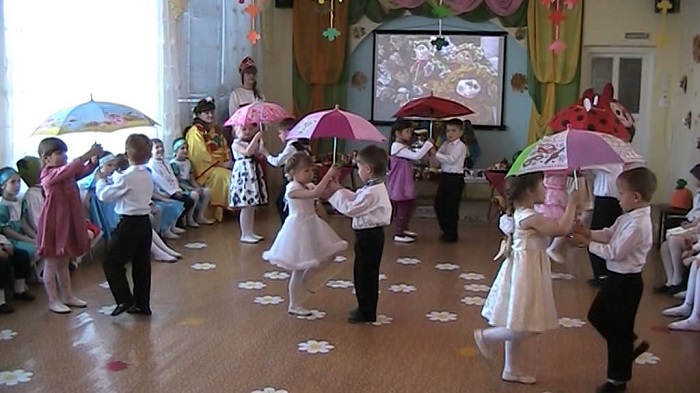 Танцы веснушки дэц зонтики